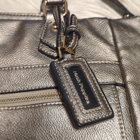 Gold metallic Hush Puppies shoulder bag purse - Picture 2 of 5
